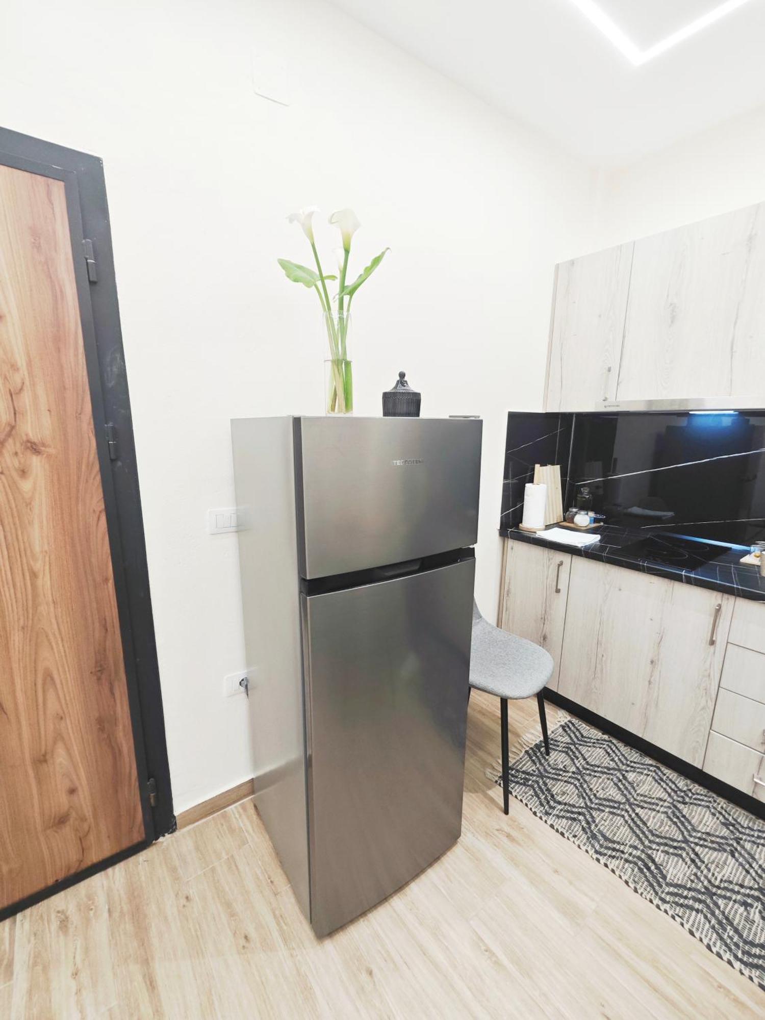 New Apartment Close To Sea And Downtown Vlorë Eksteriør billede